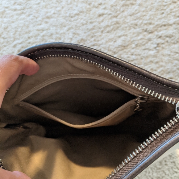 Coach leather crossbody swing bag - Picture 5 of 8